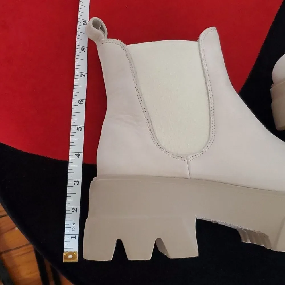 Revolve Toral Mara Boots in Igloo with Chunky Rubber Platform Size 39